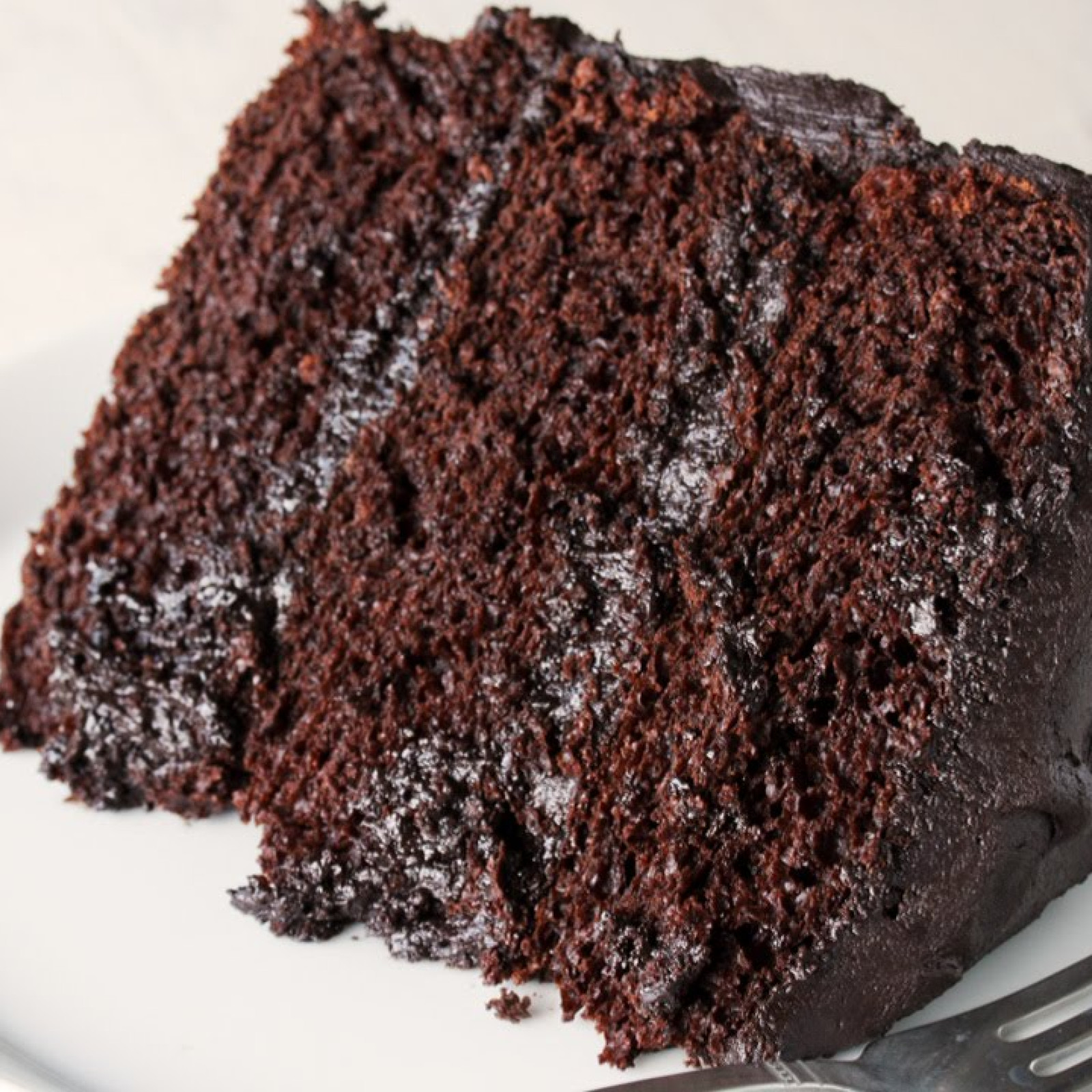 SLICE CHOCLATE FUDGE CAKE